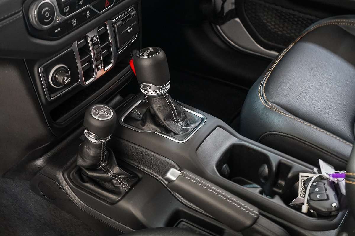 2024 Jeep Wrangler Unlimited Overland JL