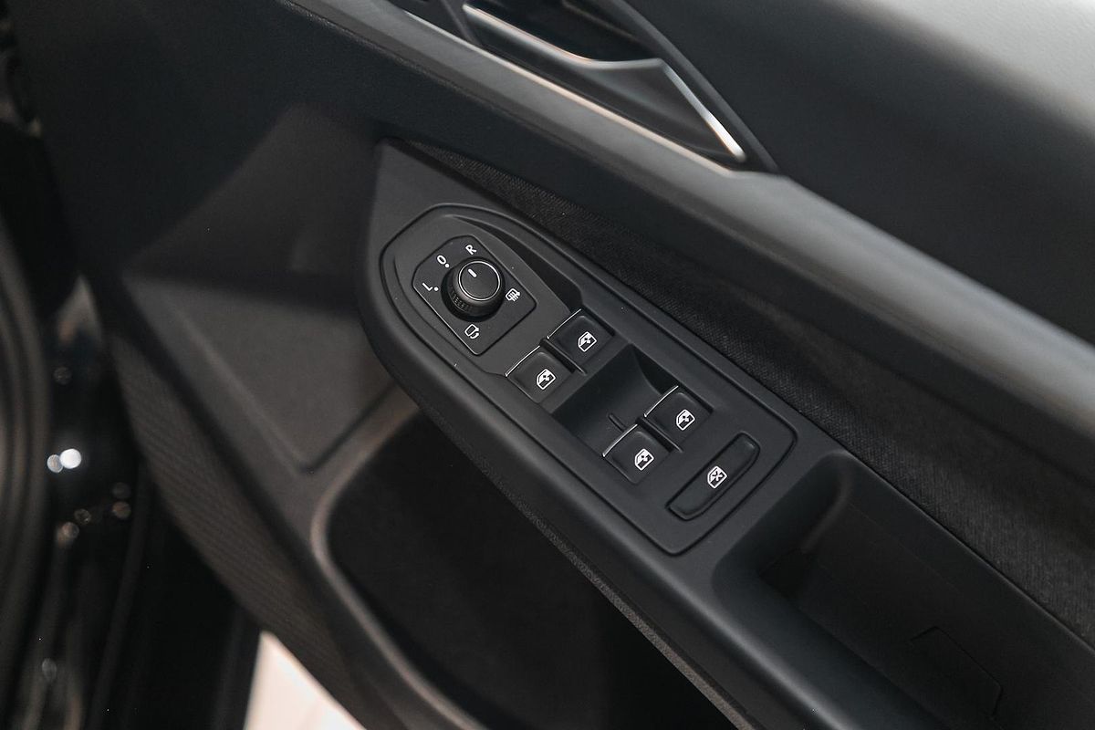 2024 Volkswagen Golf 110TSI Life 8