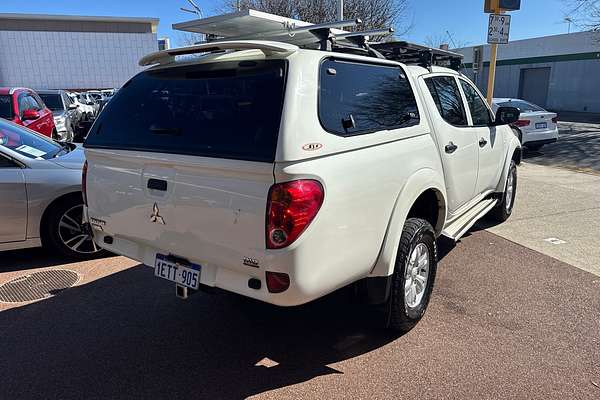 2015 Mitsubishi Triton GLX MN 4X4