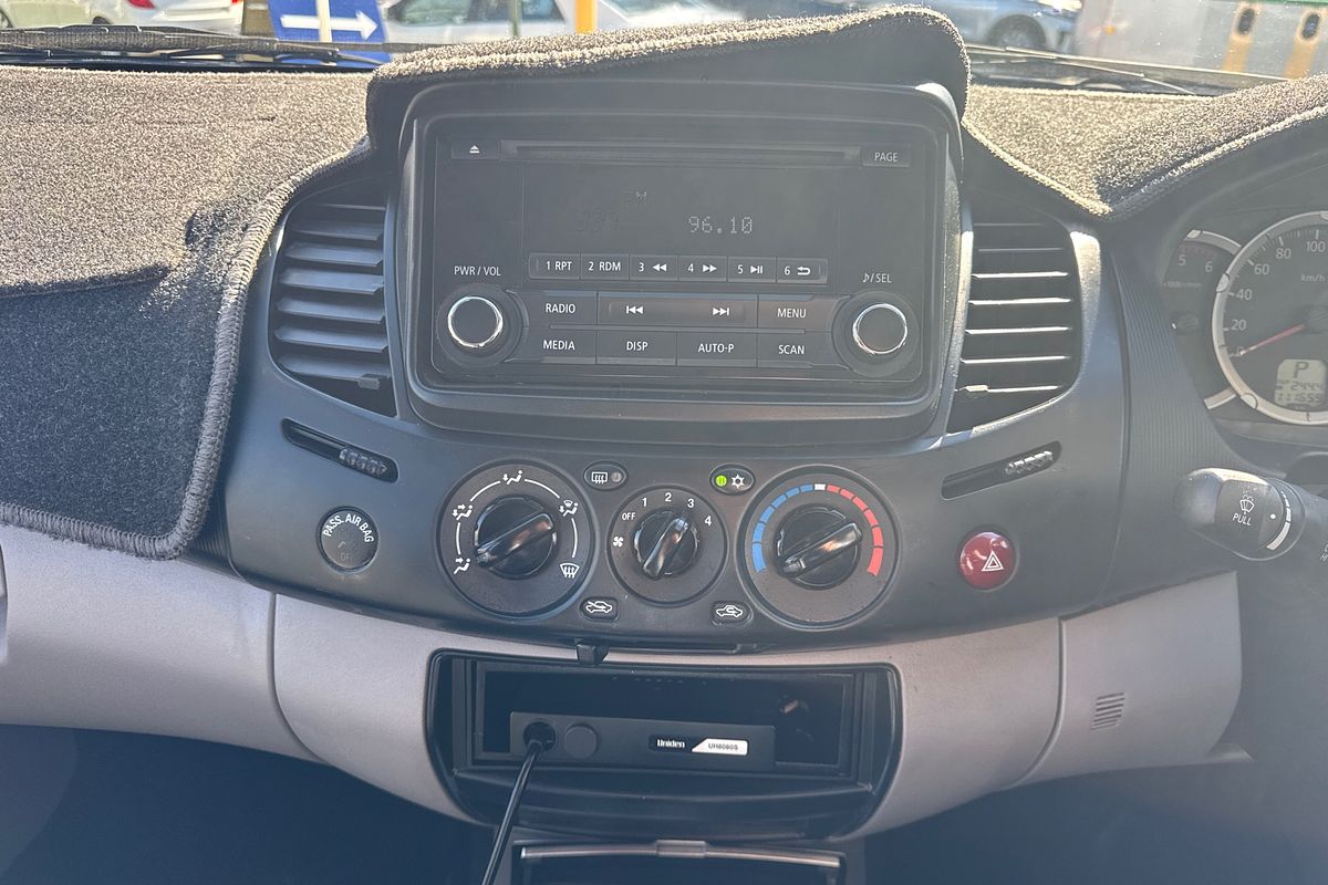 2015 Mitsubishi Triton GLX MN 4X4