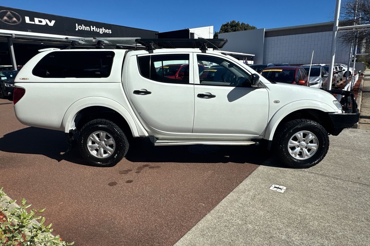 2015 Mitsubishi Triton GLX MN 4X4