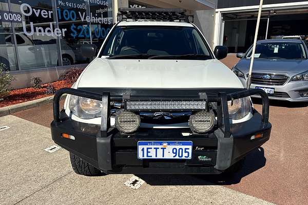 2015 Mitsubishi Triton GLX MN 4X4