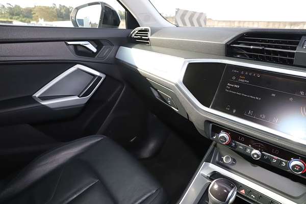 2022 Audi Q3 35 TFSI F3