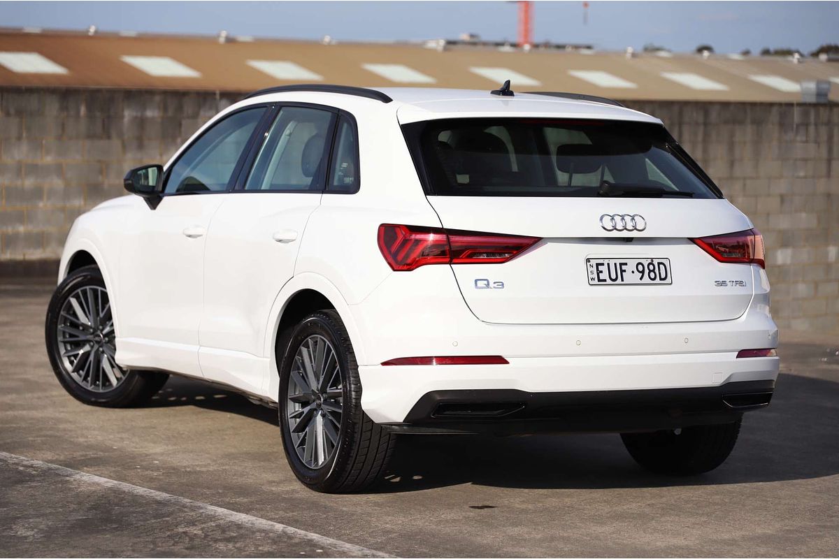 2022 Audi Q3 35 TFSI F3
