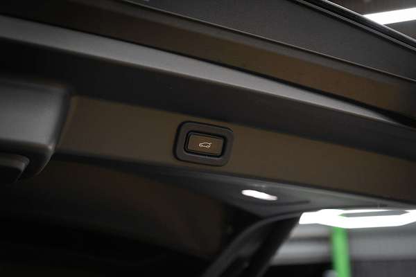 2023 Land Rover Range Rover Sport D300 Dynamic SE L461