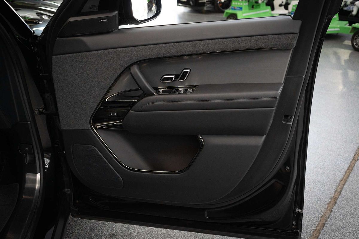 2023 Land Rover Range Rover Sport D300 Dynamic SE L461