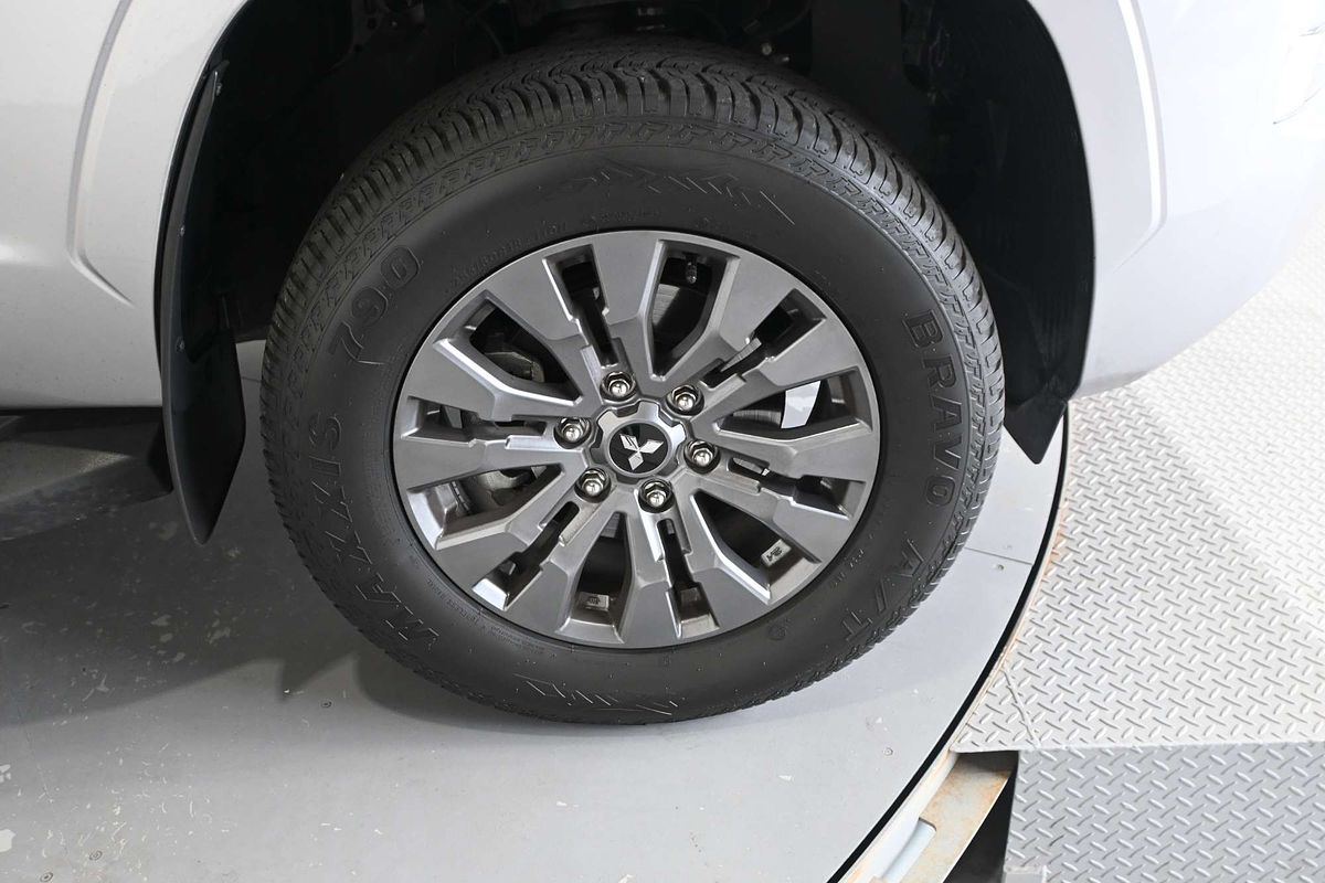 2024 Mitsubishi Triton GLS MV 4X4