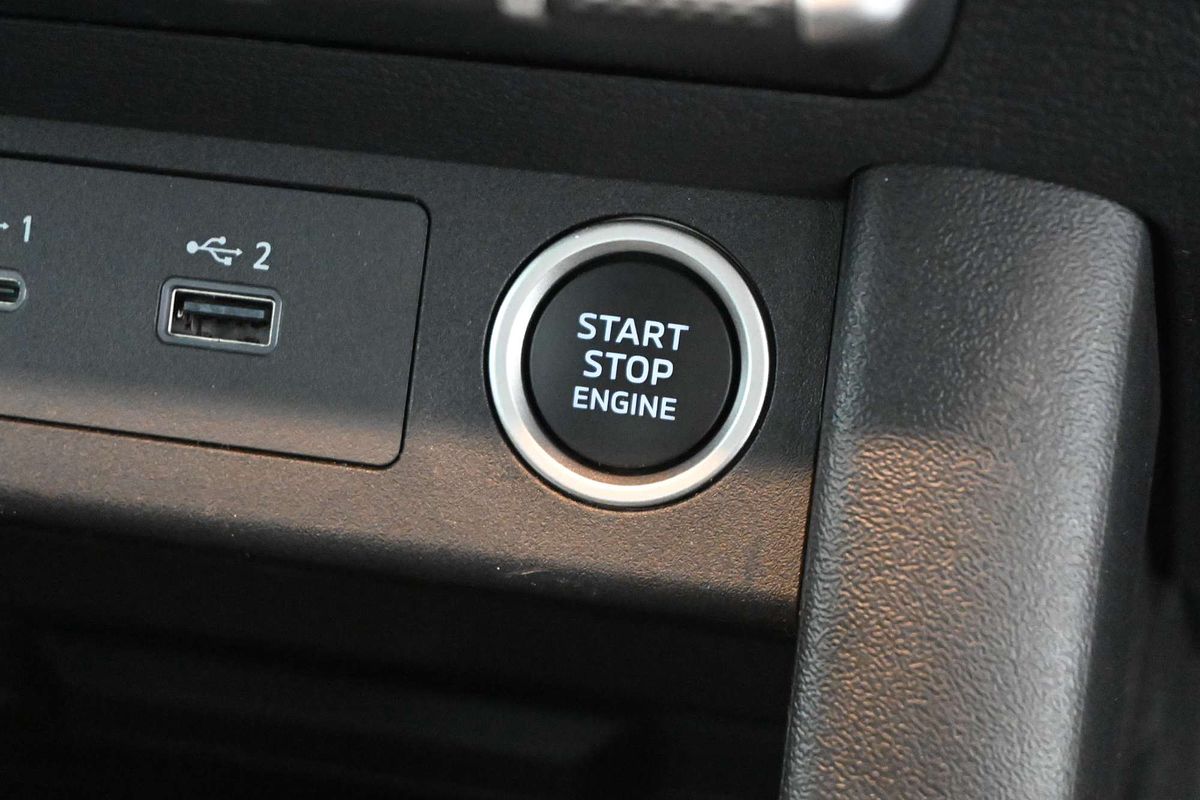2024 Mitsubishi Triton GLS MV 4X4