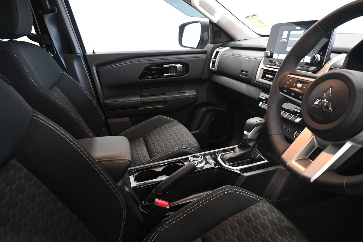 2024 Mitsubishi Triton GLS MV 4X4
