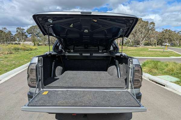 2019 Toyota Hilux Rogue GUN126R 4X4