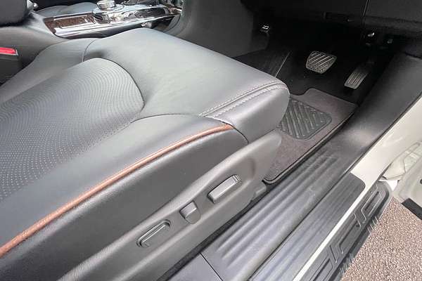 2024 Nissan Patrol Ti-L Y62