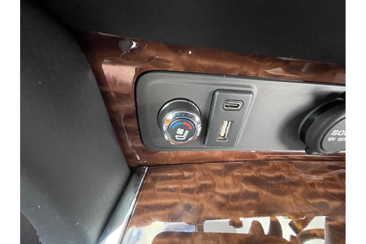 2024 Nissan Patrol Ti-L Y62