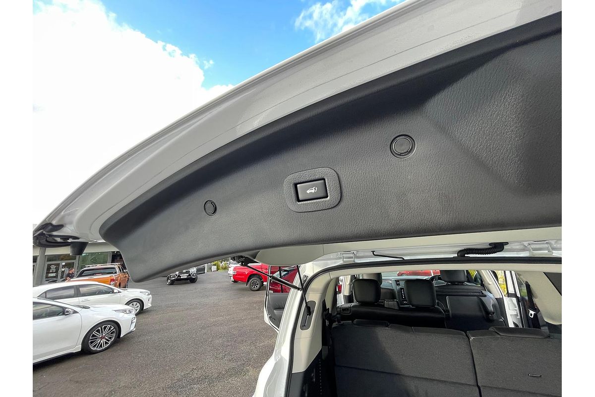 2024 Nissan Patrol Ti-L Y62