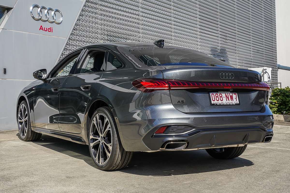 2025 Audi A5 TFSI 150kW S line B10