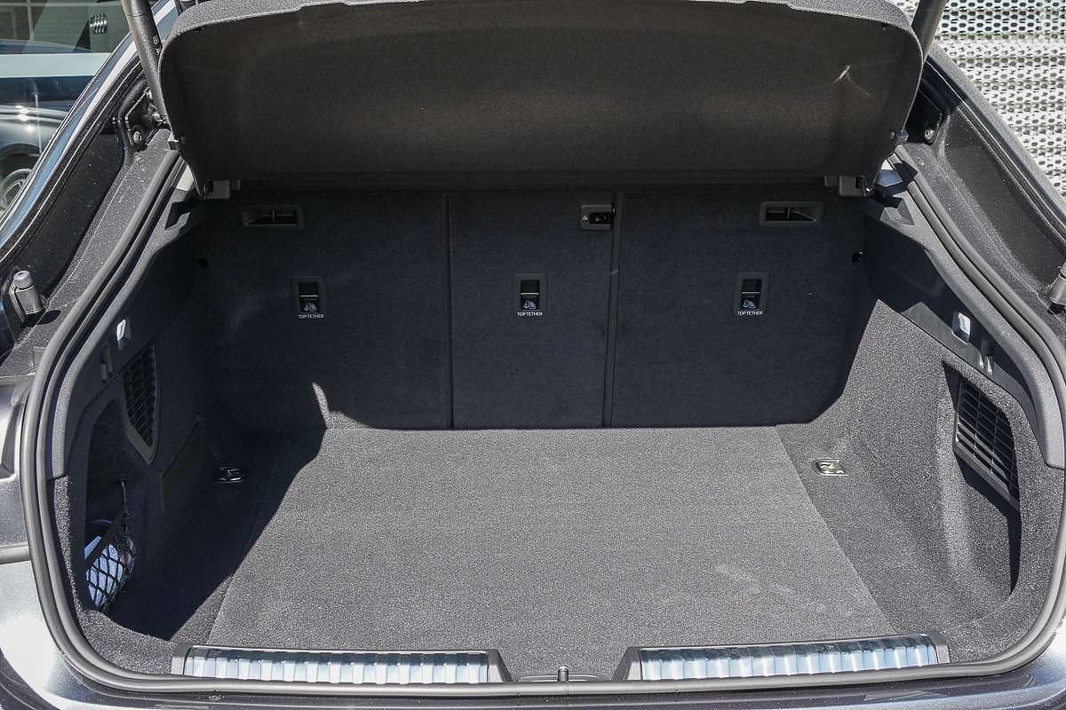 2025 Audi A5 TFSI 150kW S line B10