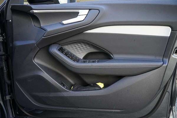 2025 Audi A5 TFSI 150kW S line B10