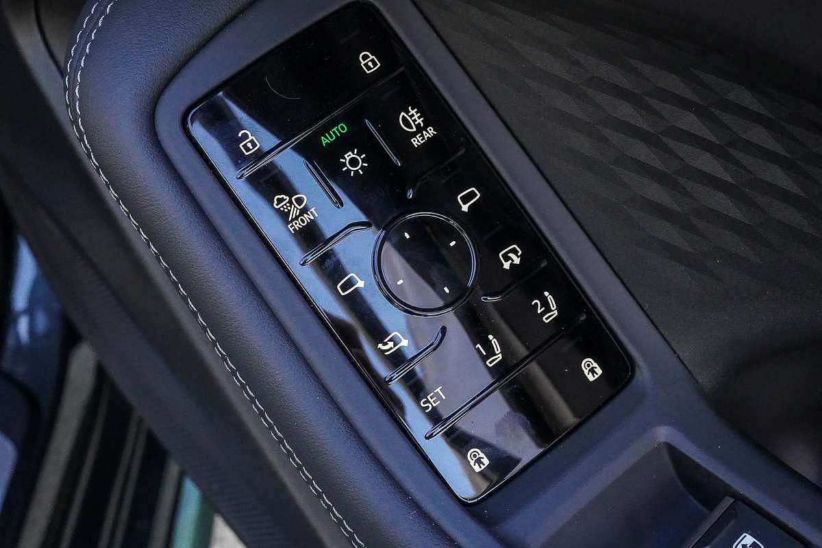 2025 Audi A5 TFSI 150kW S line B10