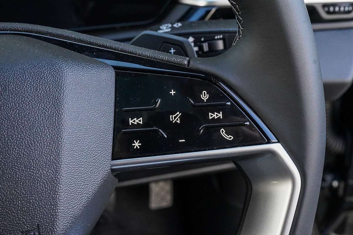 2025 Audi A5 TFSI 150kW S line B10