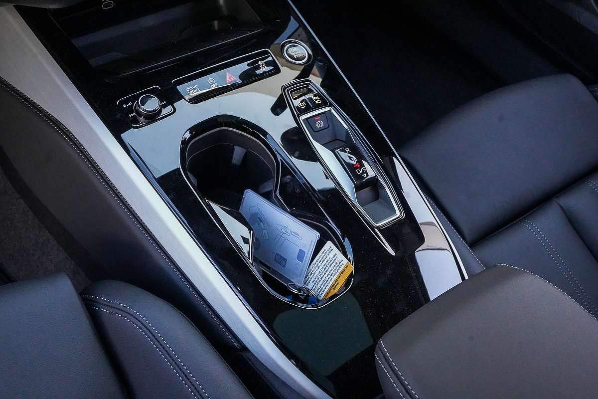 2025 Audi A5 TFSI 150kW S line B10