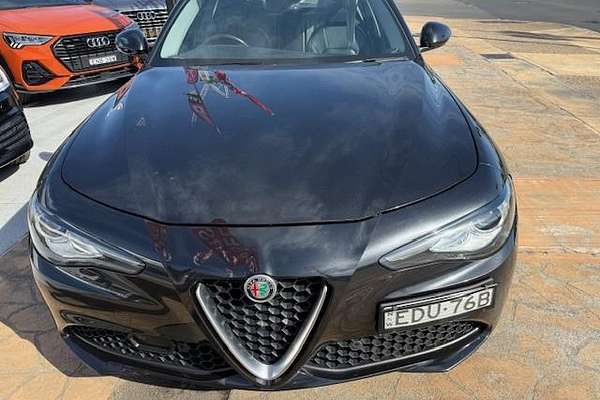 2016 Alfa Romeo Giulia Super