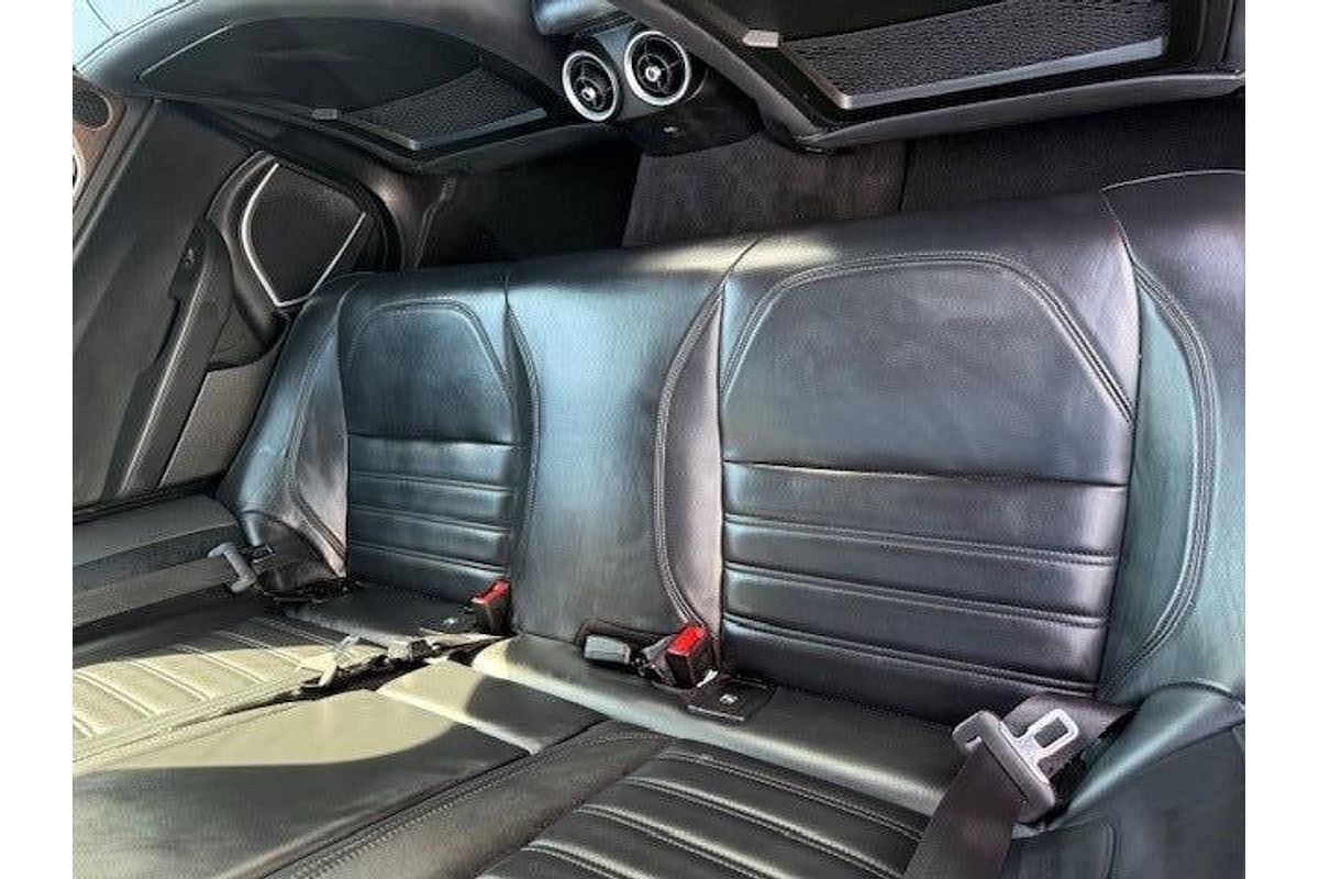 2016 Alfa Romeo Giulia Super
