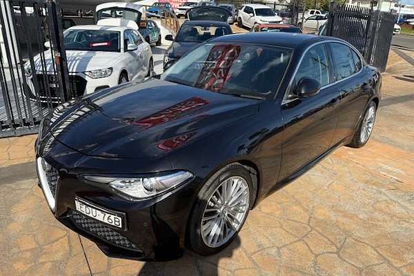 2016 Alfa Romeo Giulia Super