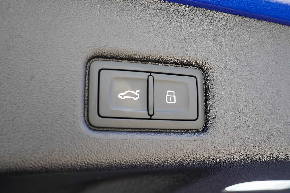 2025 Audi SQ5 TFSI FY