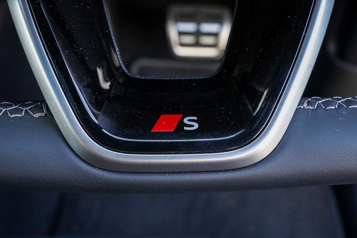 2025 Audi SQ5 TFSI FY