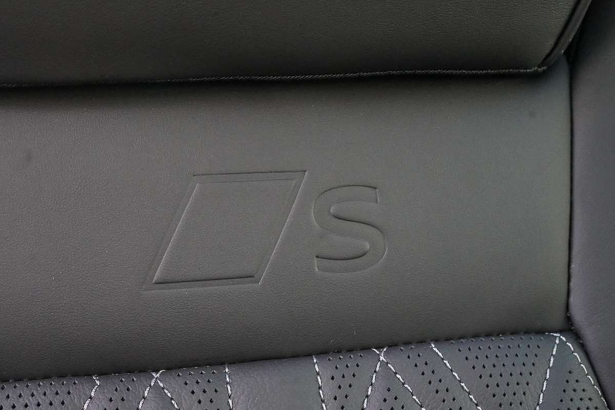 2025 Audi SQ5 TFSI FY