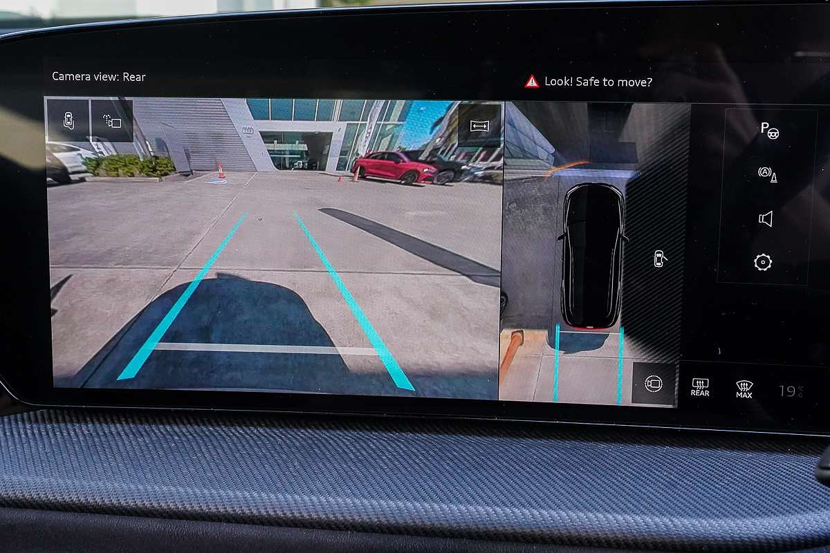 2025 Audi SQ5 TFSI FY