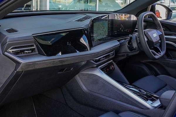 2025 Audi SQ5 TFSI FY