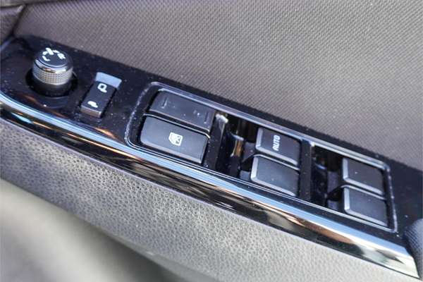 2023 Isuzu MU-X LS-U