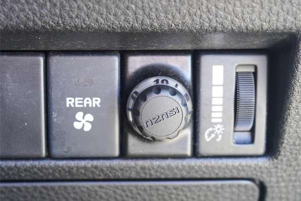 2023 Isuzu MU-X LS-U