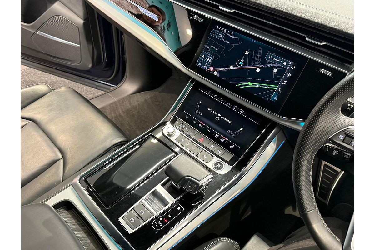 2023 Audi Q7 55 TFSI S line 4M