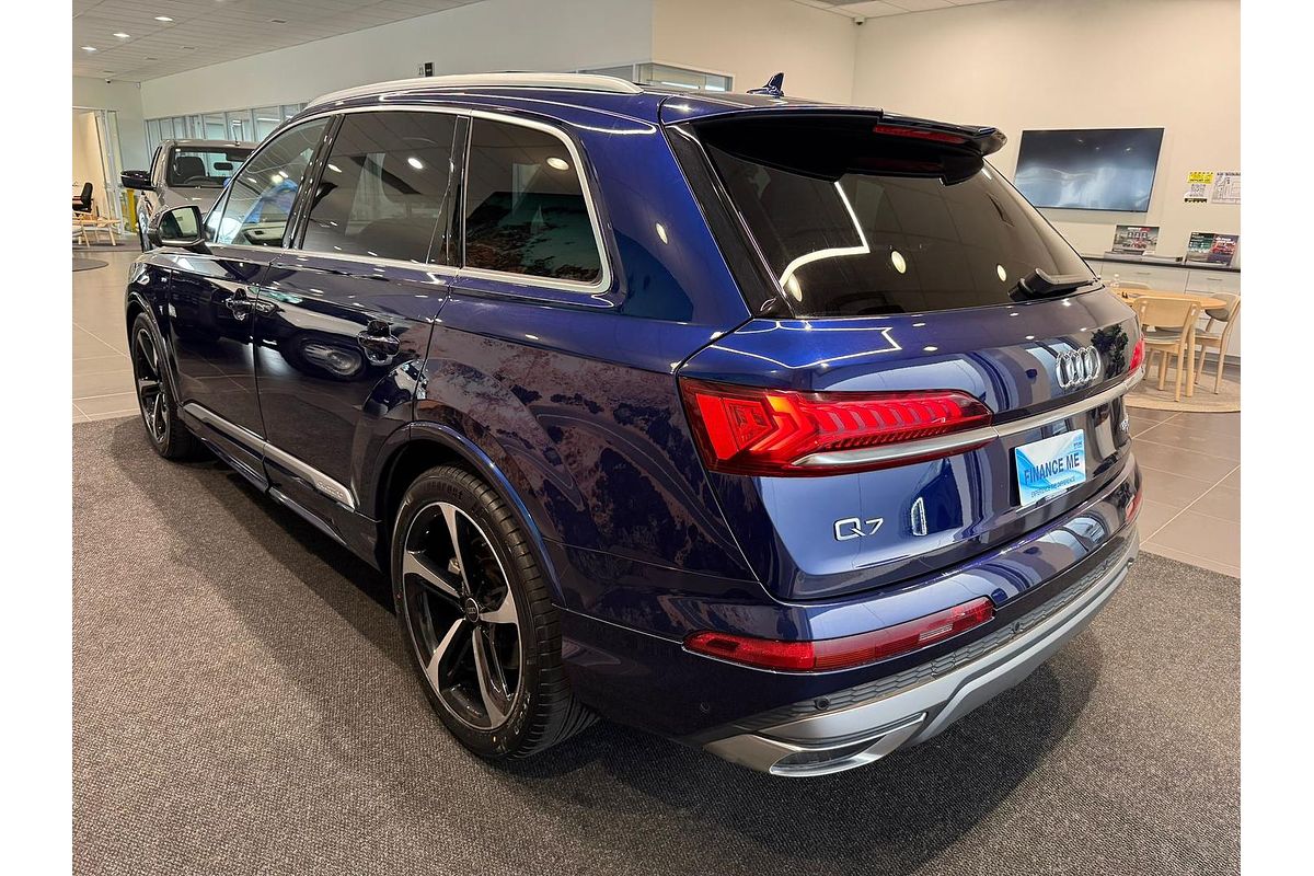 2023 Audi Q7 55 TFSI S line 4M