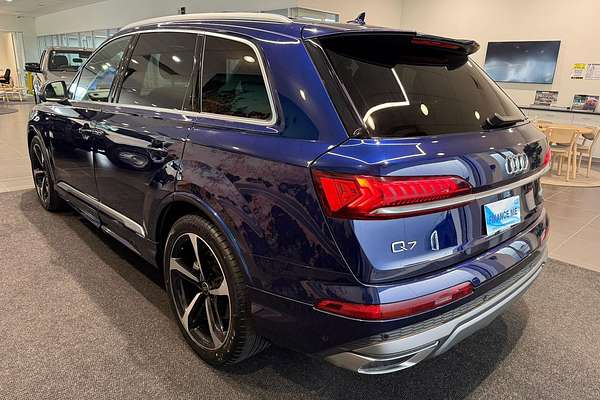 2023 Audi Q7 55 TFSI S line 4M
