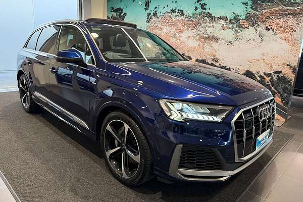 2023 Audi Q7 55 TFSI S line 4M