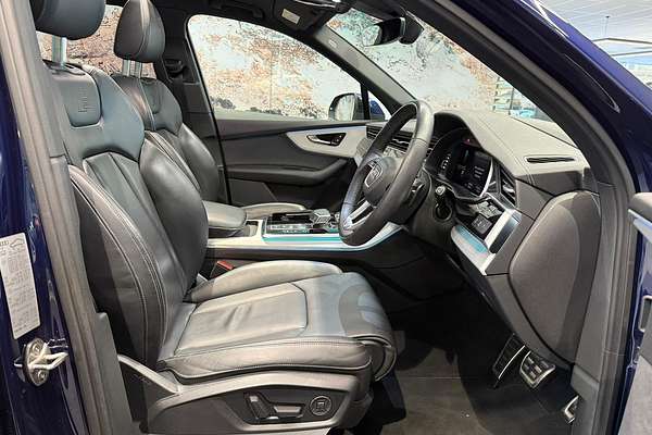 2023 Audi Q7 55 TFSI S line 4M