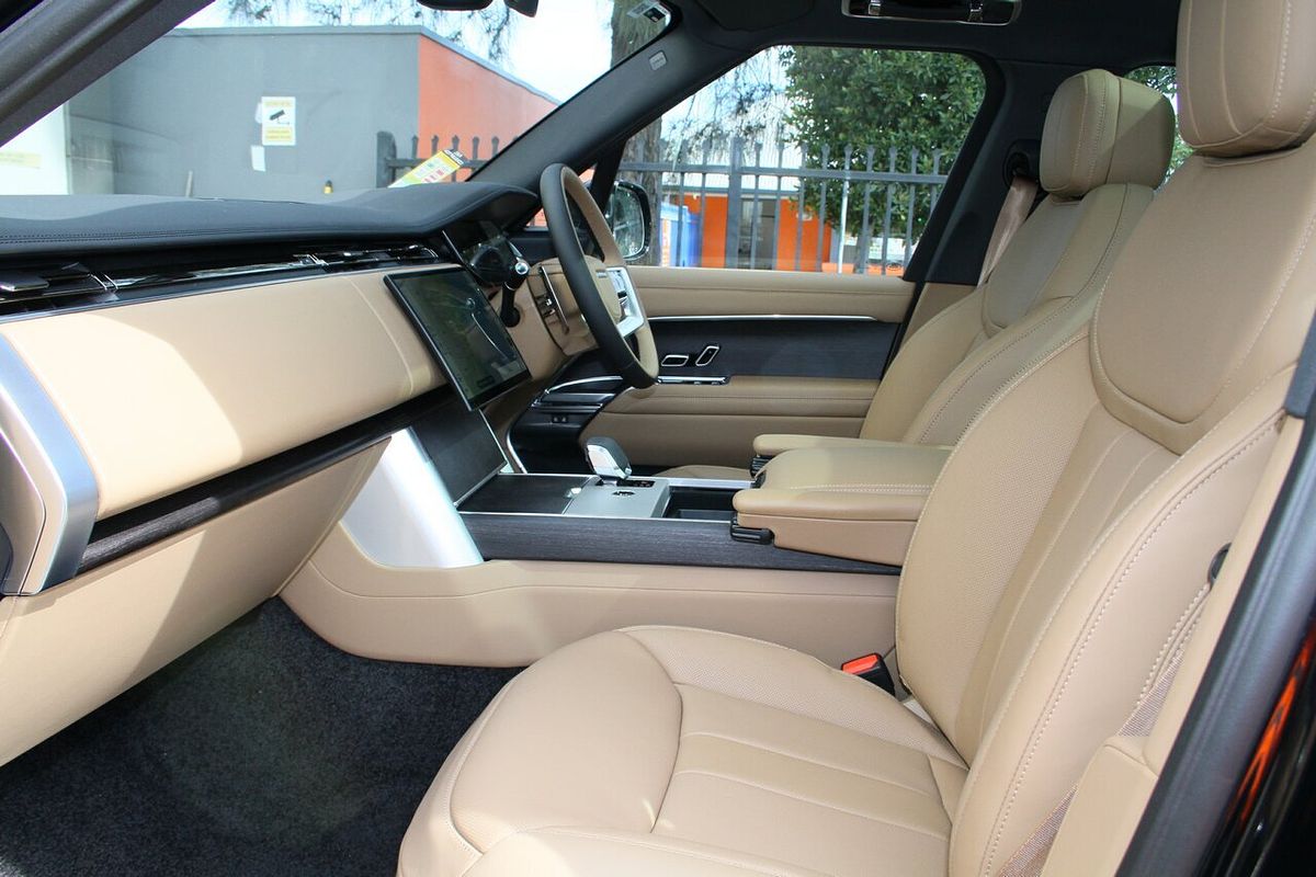 2025 Land Rover Range Rover D350 HSE L460