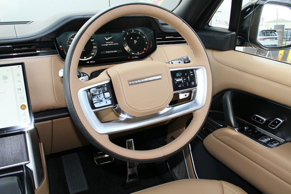 2025 Land Rover Range Rover P530 Autobiography L460 LWB