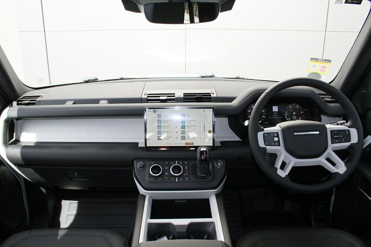 2025 Land Rover Defender 110 D250 S L663