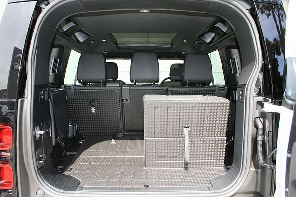 2025 Land Rover Defender 110 D250 S L663