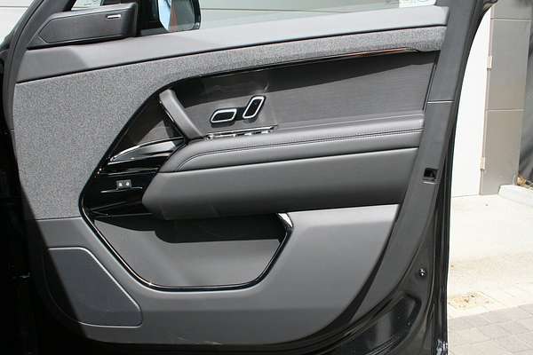 2025 Land Rover Range Rover Sport D250 Dynamic SE L461
