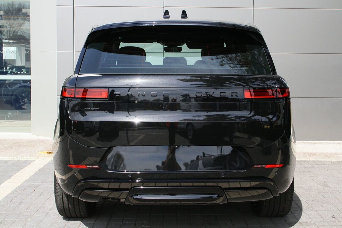2025 Land Rover Range Rover Sport D250 Dynamic SE L461