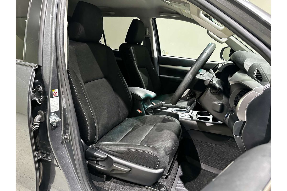 2019 Toyota Hilux SR5 GUN126R 4X4