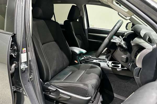 2019 Toyota Hilux SR5 GUN126R 4X4