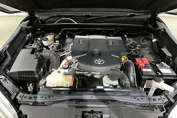 2019 Toyota Hilux SR5 GUN126R 4X4