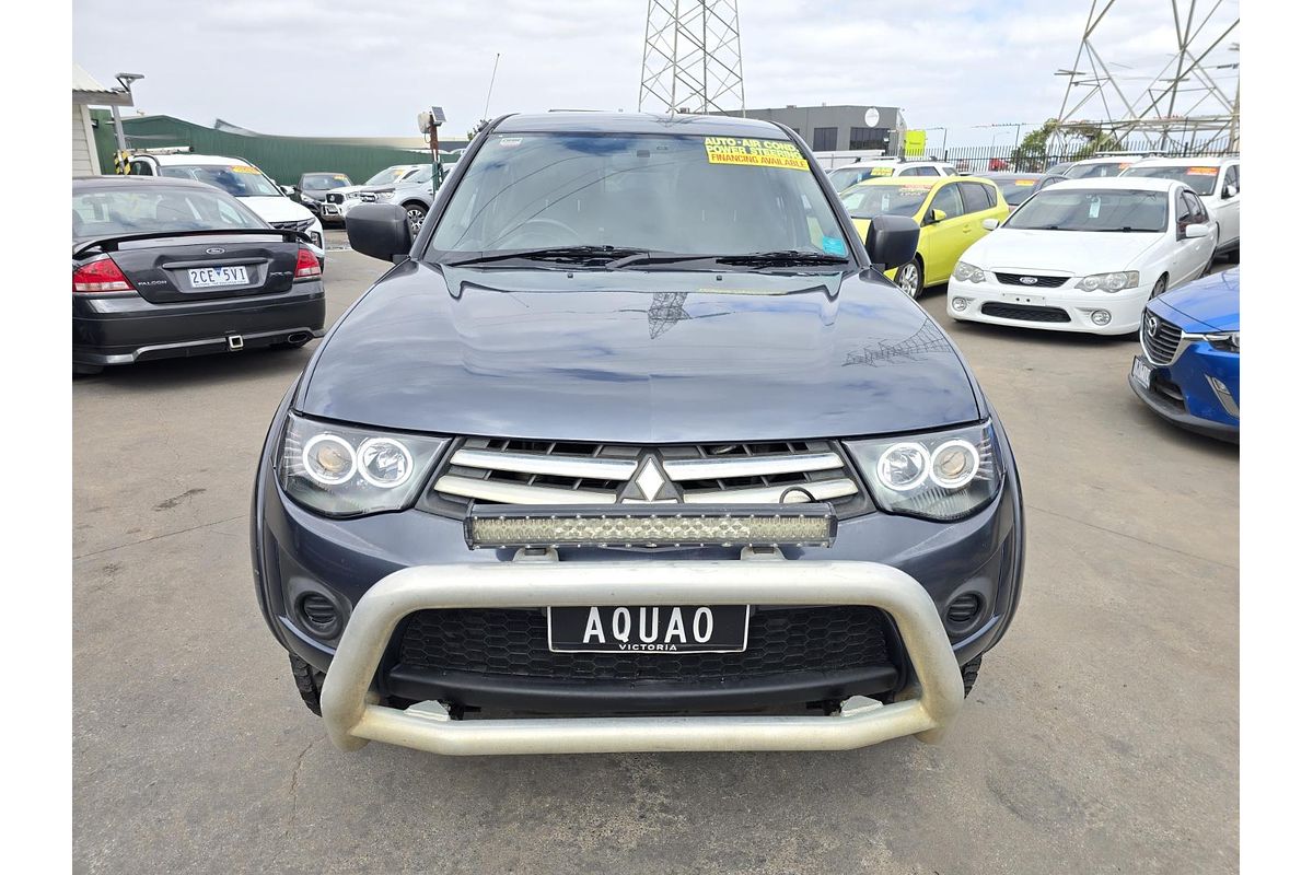 2010 Mitsubishi Triton GL-R MN 4X4