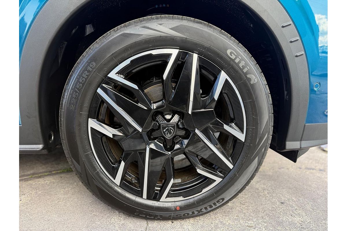2025 Peugeot 3008 GT Premium Hybrid P64