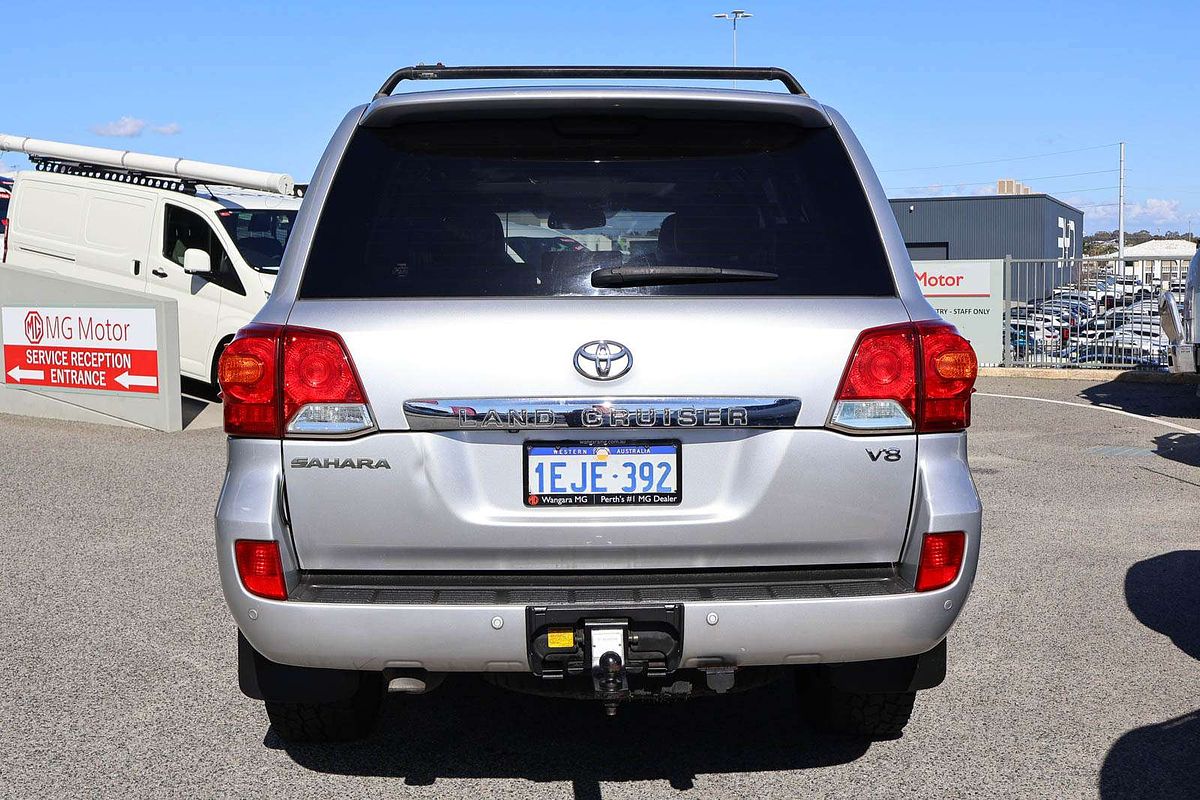 2013 Toyota Landcruiser Sahara VDJ200R